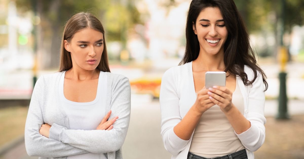 Top Fake Friends Quotes